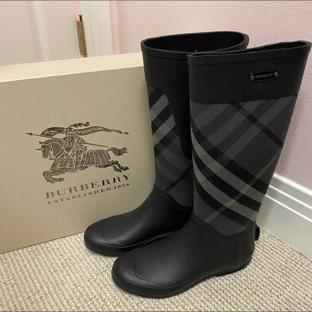 Burberry Clemence Rain Boots Size 37
